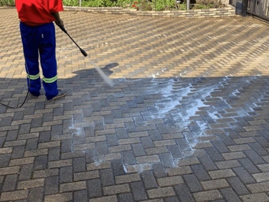 London Power Washing Team Driveway Cleaning Services